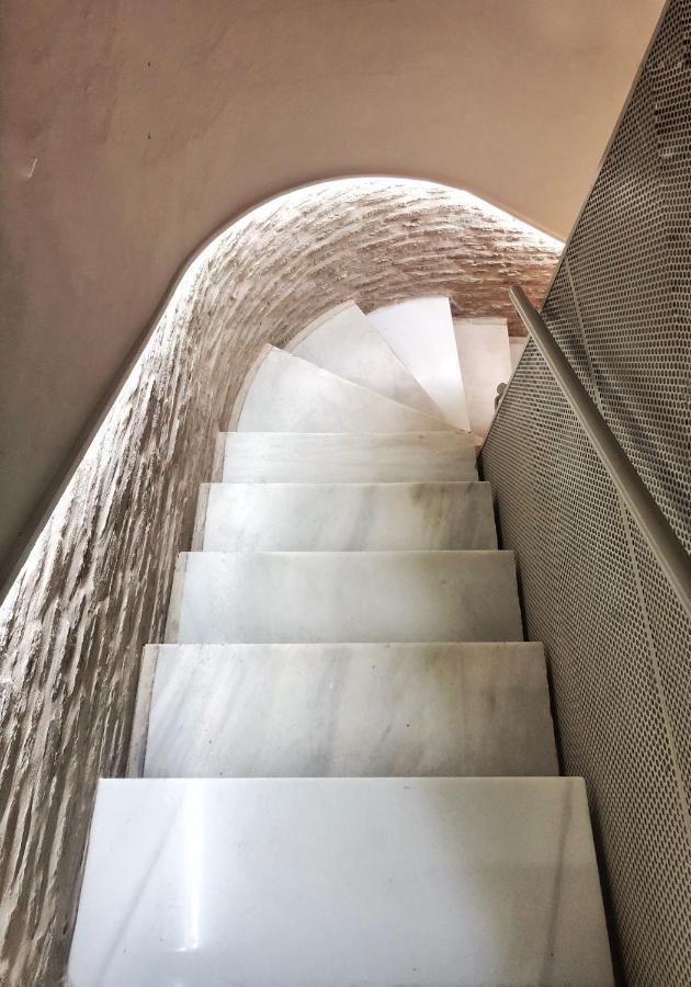 Omm Suites Sevilla ภายนอก รูปภาพ